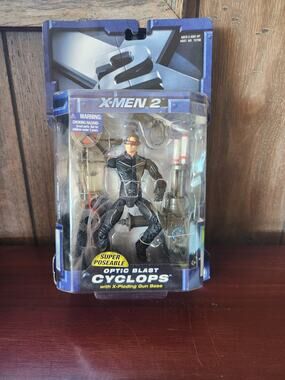 X-Men 2 Optic Blast Cyclops Action Figure Toy Biz 2003 X2 United Marvel Gun Base